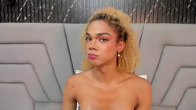 NaomiSteward live sex cam