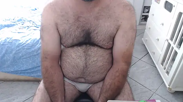 MysterBearMG live sex cam