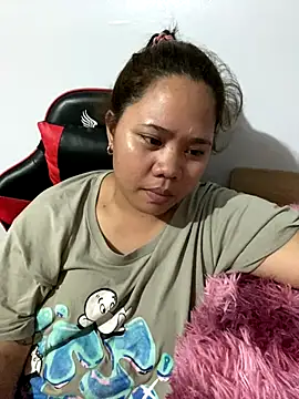 LovelyTits4Daddy's cam snapshot