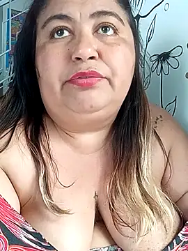 curvy_diva_'s cam snapshot