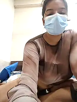 anisha2025's cam snapshot