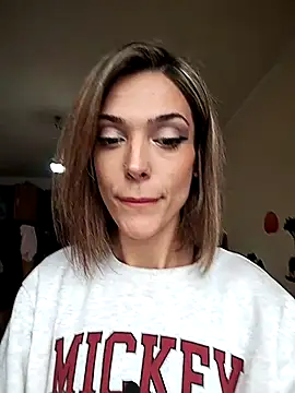 SheTheDeeevil's cam snapshot