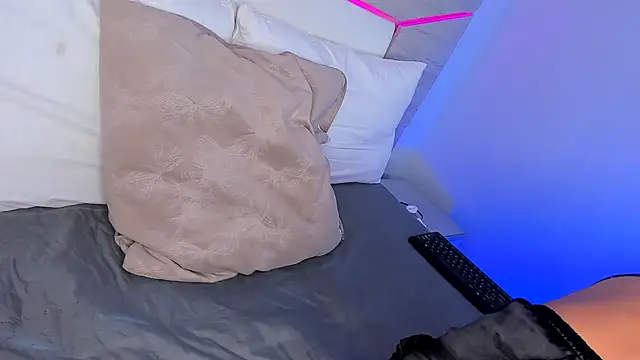 ZoeMorris's cam snapshot