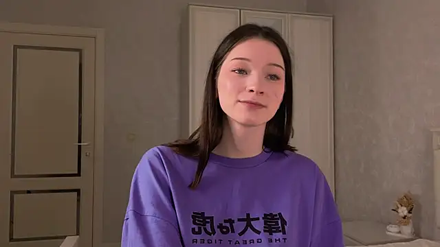 YvonneShames's cam snapshot