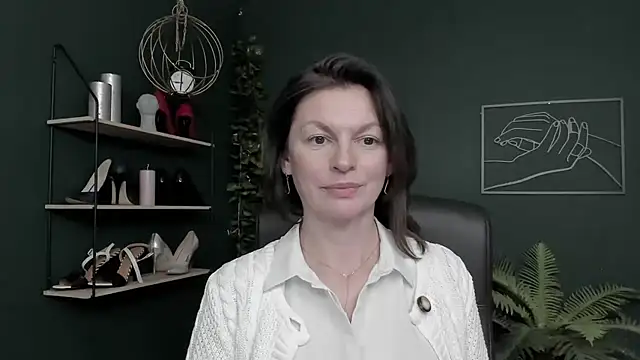 VivianWILD's cam snapshot