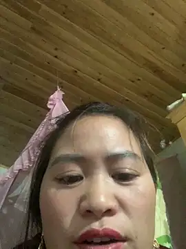 tuyetnhi-00 live sex cam