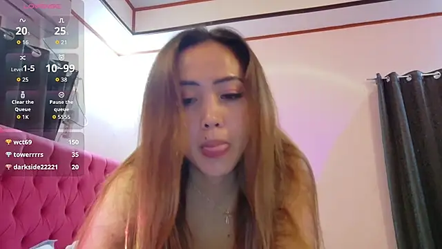 Serena_reinaa live sex cam