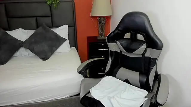 yera_curry's cam snapshot