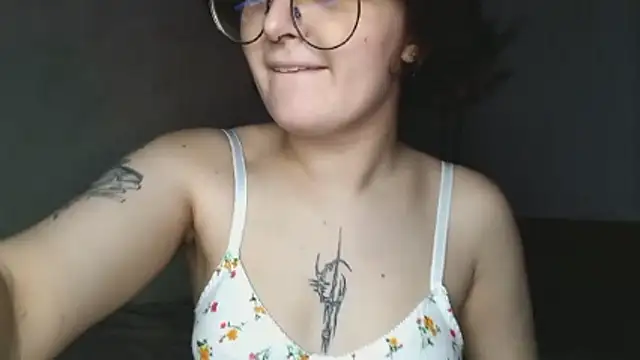 SonyaDew's cam snapshot