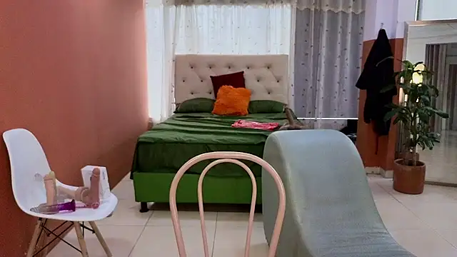 camil_milfdream's cam snapshot