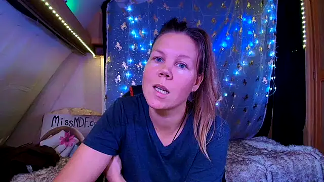 CallMeMaria's cam snapshot