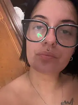 Baddiee_'s cam snapshot