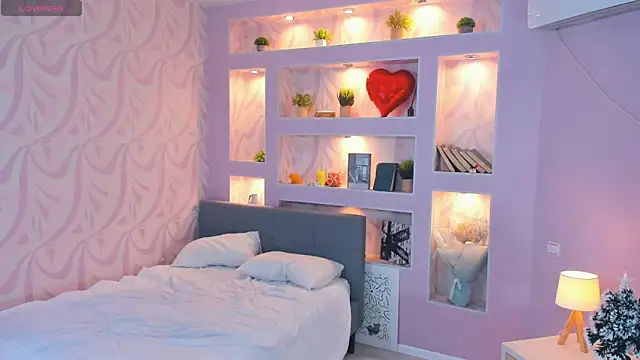 FloraDobb live sex cam