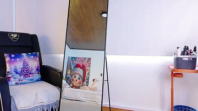 Anaise_latif's cam snapshot