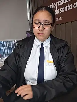 Cute_Penelope's cam snapshot