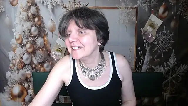 LunaDobra's cam snapshot