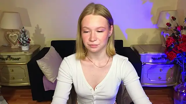 RebeccaLewis's cam snapshot