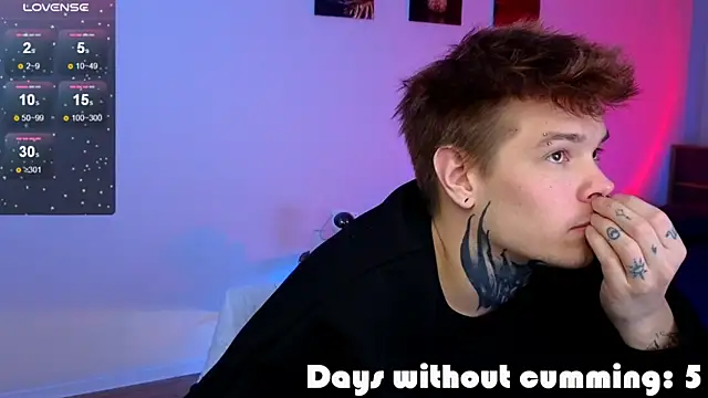 DENIS_HERE's cam snapshot