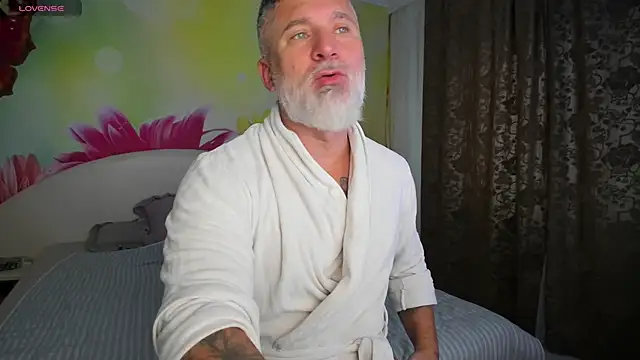 BlowMyXXL's cam snapshot