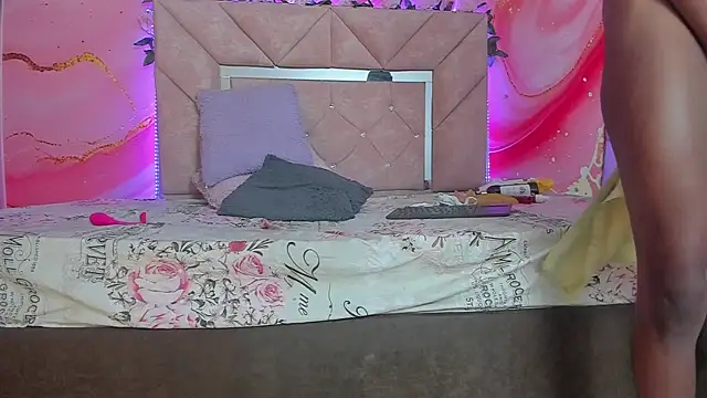 Taylor_oriana_'s cam snapshot