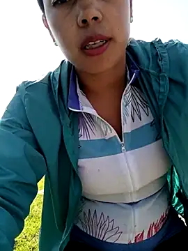 _andrea30's cam snapshot