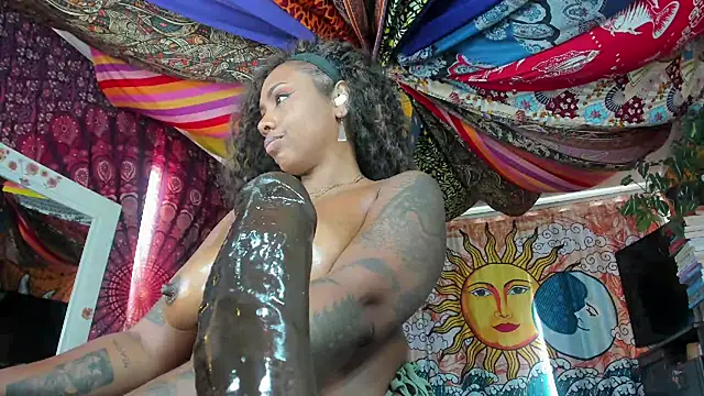 ElizaGrey_'s cam snapshot