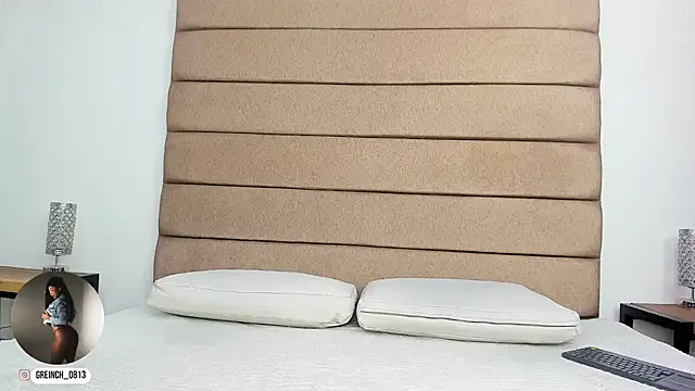 sally_rosses's cam snapshot