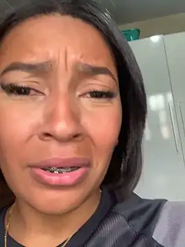 Crisschiavo's cam snapshot