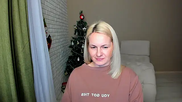 Alicee_Gracee's cam snapshot