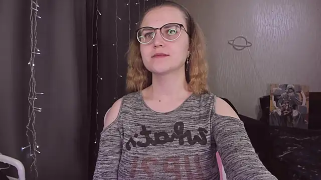 MissBrightShine's cam snapshot