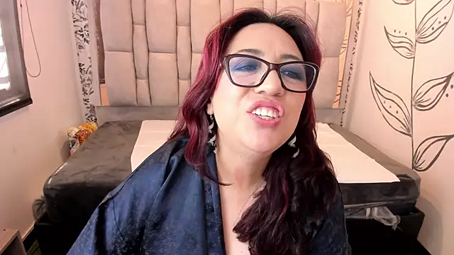 Victoria_Adamns's cam snapshot