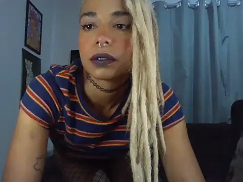 Helenoir live sex cam