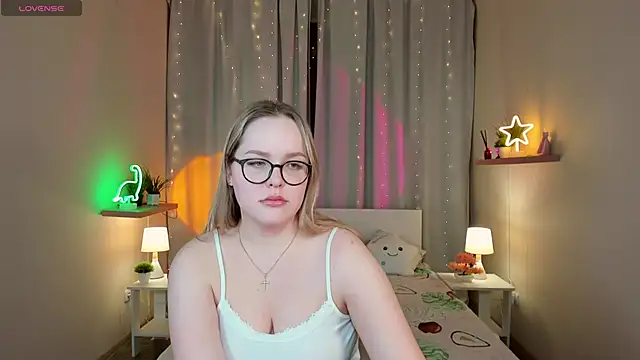 SallyPratt's cam snapshot