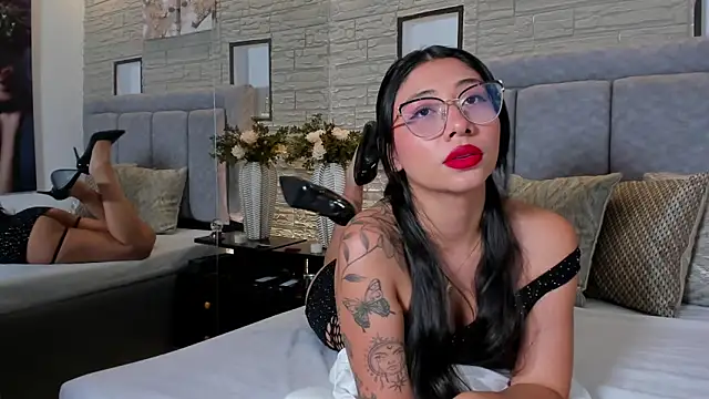 LanaRouse's cam snapshot