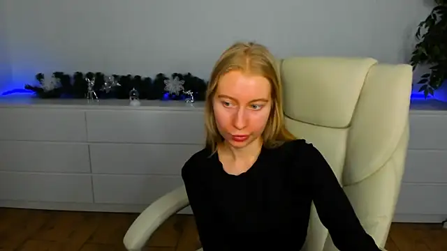 Alina_Blonde's cam snapshot