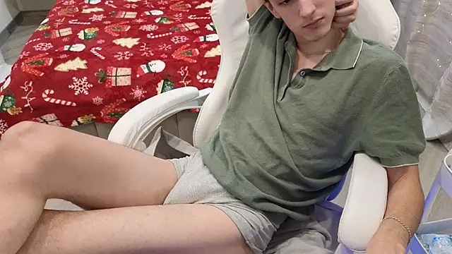 MoonlinSkinn live sex cam