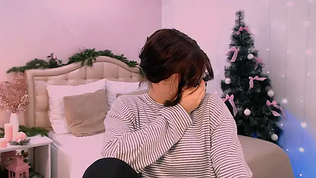 lil_angel_'s cam snapshot