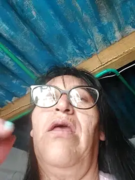 clarita_01's cam snapshot