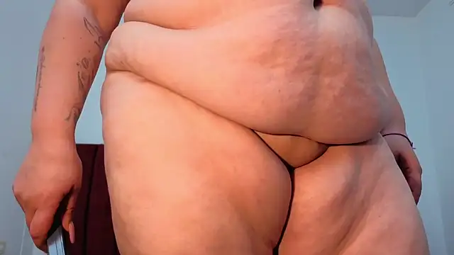 selena_castillo's cam snapshot