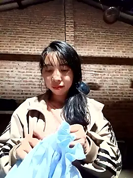 emaame68's cam snapshot