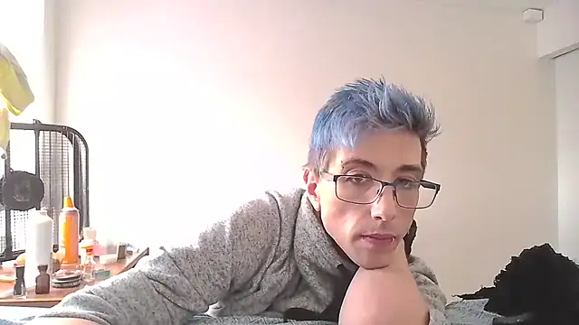 AskAveryAnything's cam snapshot