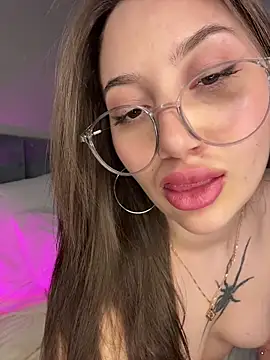 LucieBliss's cam snapshot