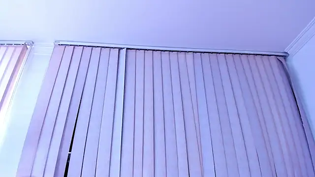 kendra_crow's cam snapshot