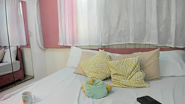 ScarletLevis's cam snapshot