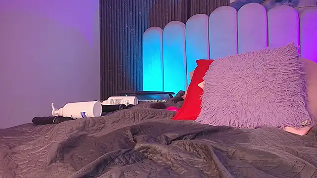 jones_maddy_'s cam snapshot