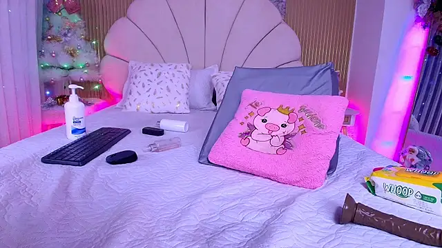 aisha_sh's cam snapshot