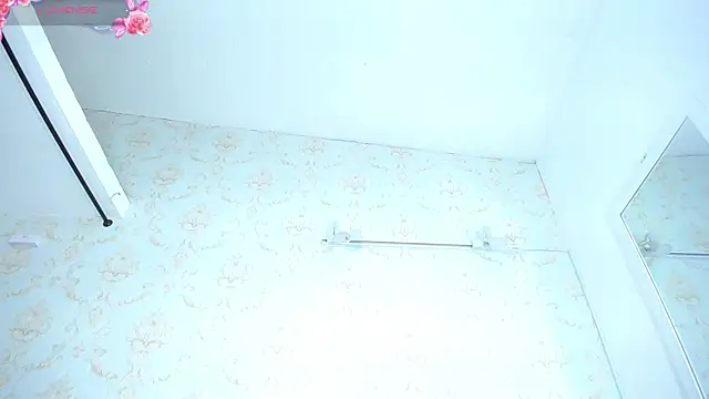 MARA_THOMPSONN's cam snapshot