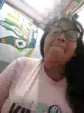 clarita_01's cam snapshot