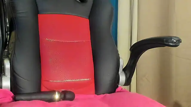 iam_samy_'s cam snapshot