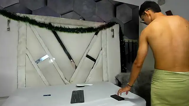 salome_mio's cam snapshot